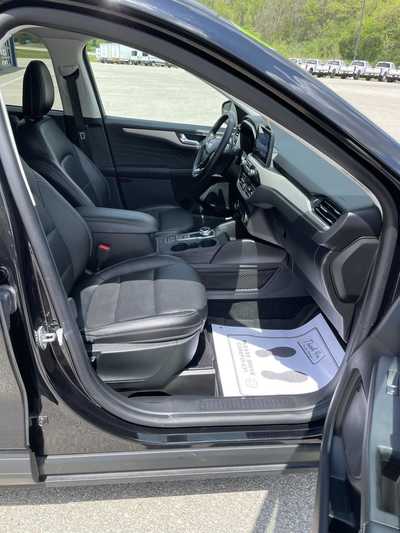 2022 Ford Escape, $24499.00. Photo 11