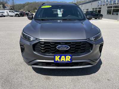 2023 Ford Escape, $25799.00. Photo 4