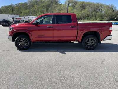 2015 Toyota Tundra Crew Cab, $29500.00. Photo 6