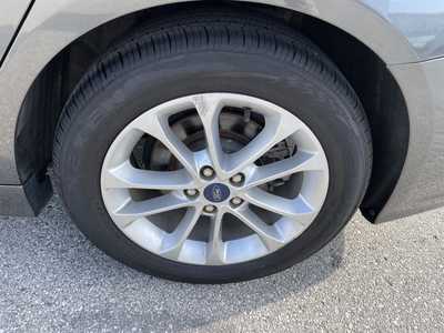 2019 Ford Fusion, $15995.00. Photo 8