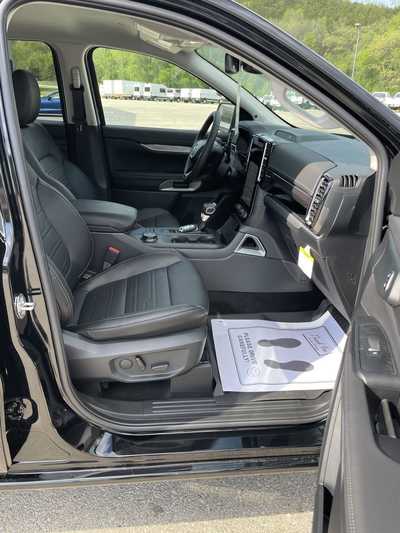 2025 Ford Ranger Crew Cab, $46122.00. Photo 12
