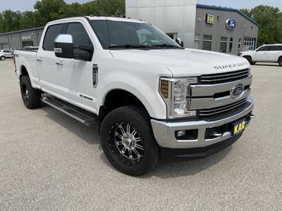 2019 Ford F250 Crew Cab, $55399.00. Photo 3