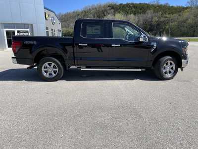 2025 Ford F150 Crew Cab, $55803.00. Photo 2