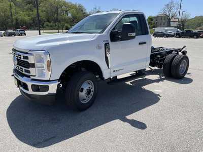 2025 Ford F350 Reg Cab, $68780.60. Photo 4