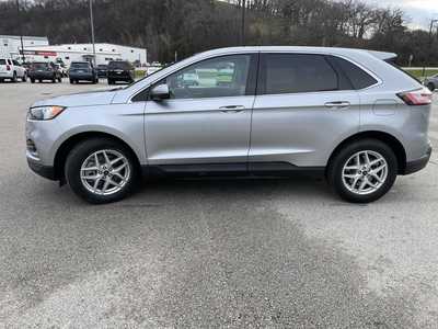 2024 Ford Edge, $33000.00. Photo 2