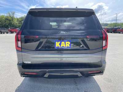 2025 Ford Expedition, $83520.00. Photo 9