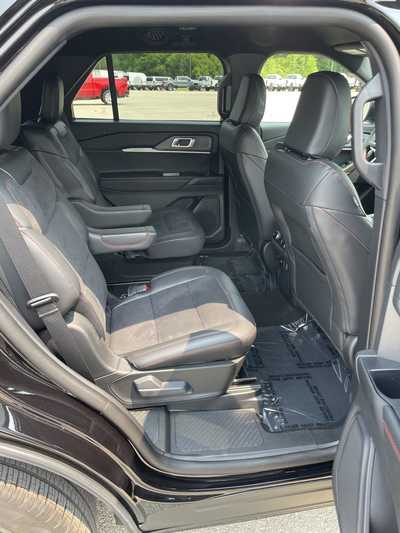 2025 Ford Explorer, $53838.00. Photo 12