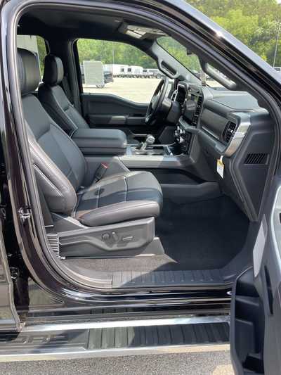 2025 Ford F150 Crew Cab, $68810.00. Photo 12
