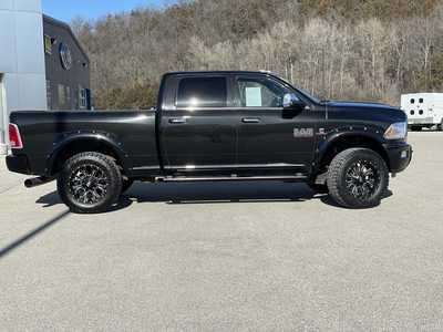 2018 RAM 2500 Crew Cab, $43000.00. Photo 2