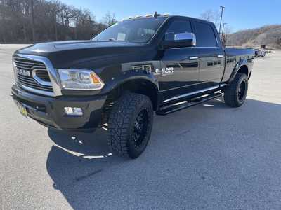 2018 RAM 2500 Crew Cab, $43000.00. Photo 5