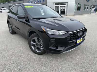 2025 Ford Escape, $33030.00. Photo 3