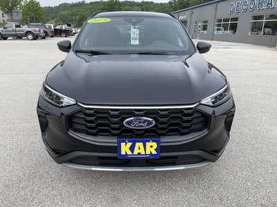 2025 Ford Escape, $33030.00. Photo 4