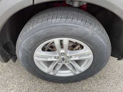 2022 Ford Explorer, $32399.00. Photo 8
