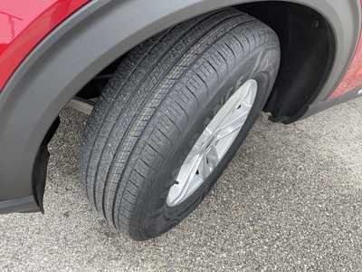 2022 Ford Explorer, $32399.00. Photo 9