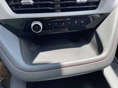2025 Ford Explorer, $47653.00. Photo 12