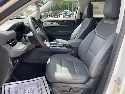 2025 Ford Explorer, $48311.00. Photo 8
