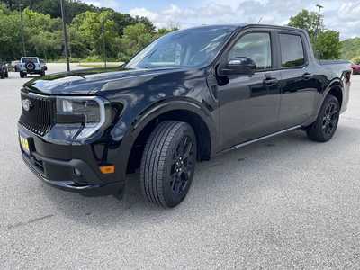 2025 Ford Maverick, $38305.00. Photo 3