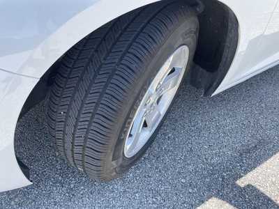 2016 Chevrolet Malibu, $9199.00. Photo 9