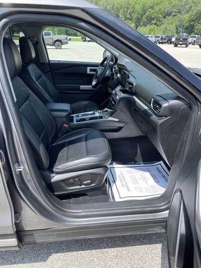 2023 Ford Explorer, $34499.00. Photo 11