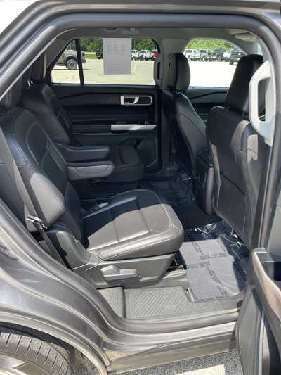 2023 Ford Explorer, $34499.00. Photo 12