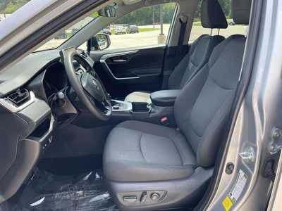 2025 Toyota RAV4, $36899.00. Photo 7