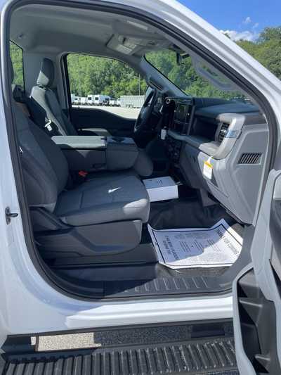 2025 Ford F450-8000, $73924.90. Photo 11