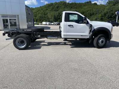 2025 Ford F450-8000, $73924.90. Photo 2
