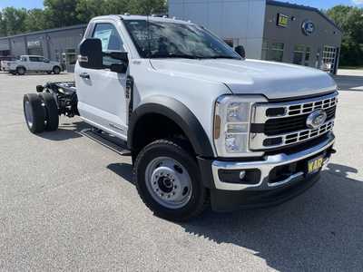 2025 Ford F450-8000, $73924.90. Photo 3