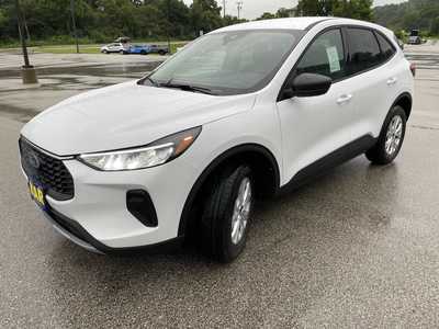 2025 Ford Escape, $29454.57. Photo 5