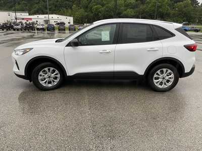 2025 Ford Escape, $29454.57. Photo 6