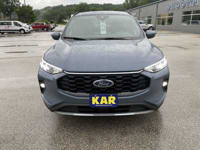 2025 Ford Escape, $33062.15. Photo 4