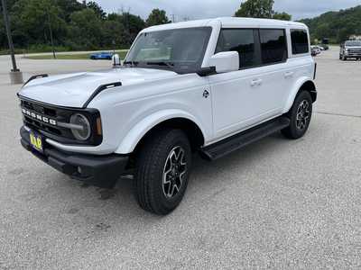 2025 Ford Bronco, $53288.62. Photo 5