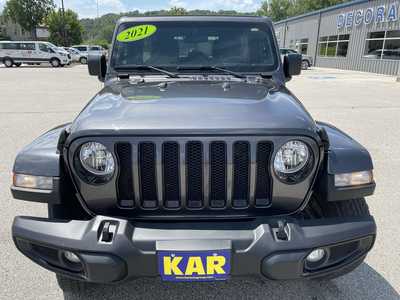 2021 Jeep Wrangler Unlimited, $32000.00. Photo 2