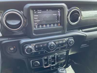 2021 Jeep Wrangler Unlimited, $32000.00. Photo 9