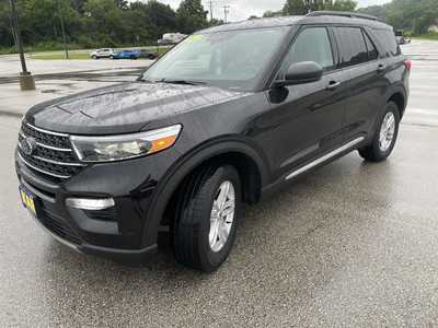 2022 Ford Explorer, $33000.00. Photo 5