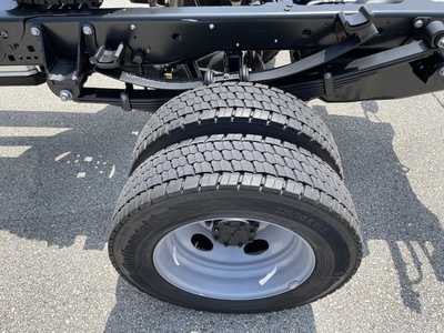 2025 Ford F450-8000, $74087.90. Photo 8