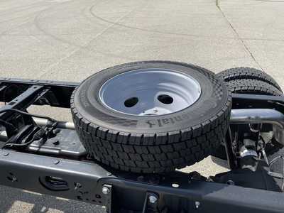 2025 Ford F450-8000, $74252.90. Photo 6