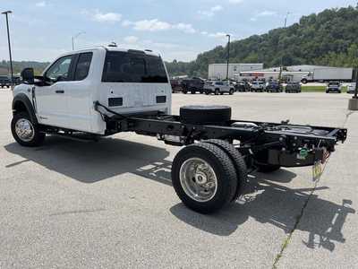 2025 Ford F450-8000, $76415.90. Photo 4