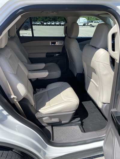 2021 Ford Explorer, $32000.00. Photo 12