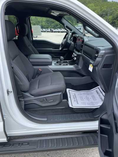 2025 Ford F150 Crew Cab, $54911.56. Photo 12