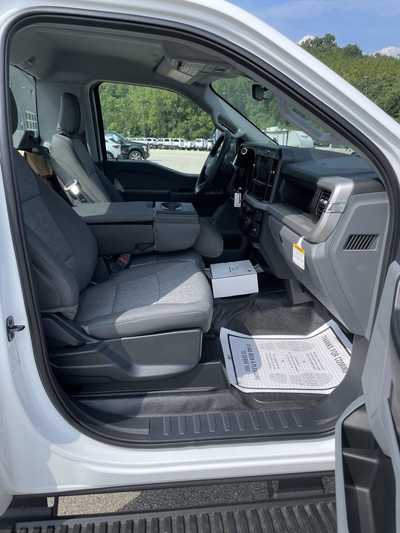 2025 Ford F450-8000, $73663.90. Photo 11