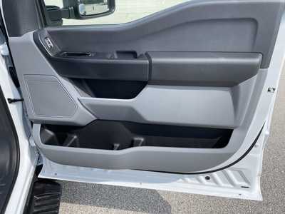 2025 Ford F450-8000, $73663.90. Photo 12