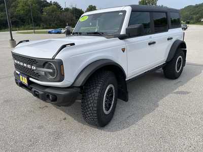 2022 Ford Bronco, $43000.00. Photo 5