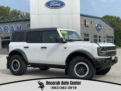 2022 Ford Bronco, $43000.00. Photo 1