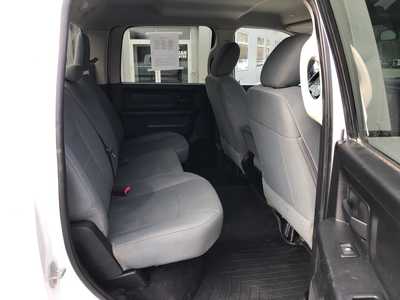2017 RAM 3500 Crew Cab, $35999.00. Photo 11
