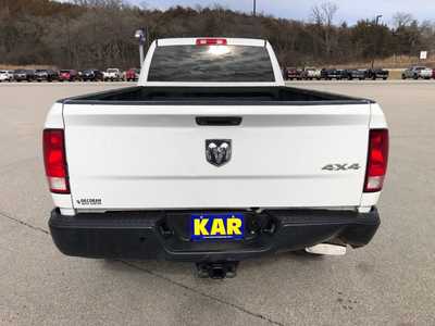 2017 RAM 3500 Crew Cab, $35999.00. Photo 5