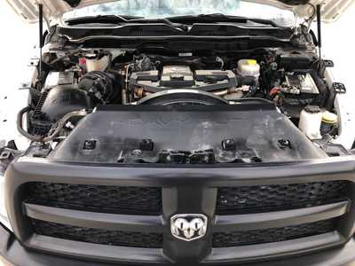 2017 RAM 3500 Crew Cab, $35999.00. Photo 9