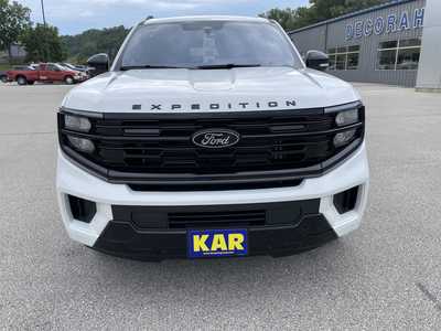 2025 Ford Expedition Max, $86094.30. Photo 4