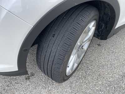 2019 Ford Escape, $19699.00. Photo 9