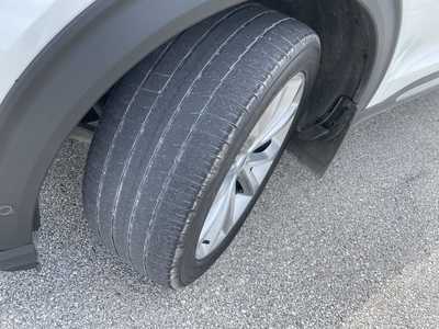 2021 Ford Explorer, $33000.00. Photo 9
